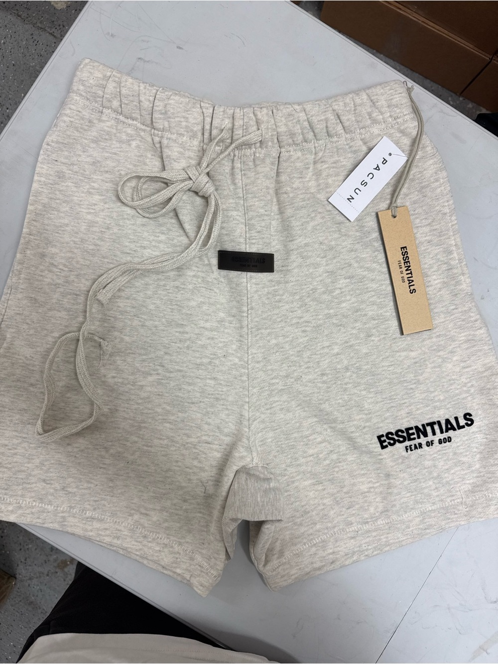 ESSENTIALS Fear of God Light Oatmeal Size L Brand New With Tags